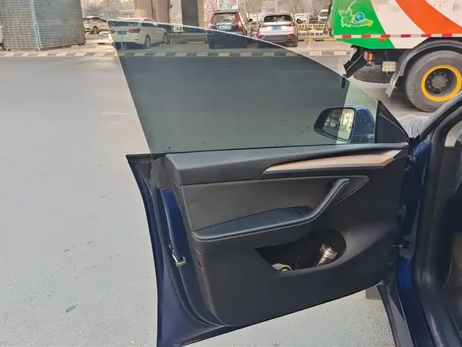 Tesla Model Y 2022 из CN, фото 6