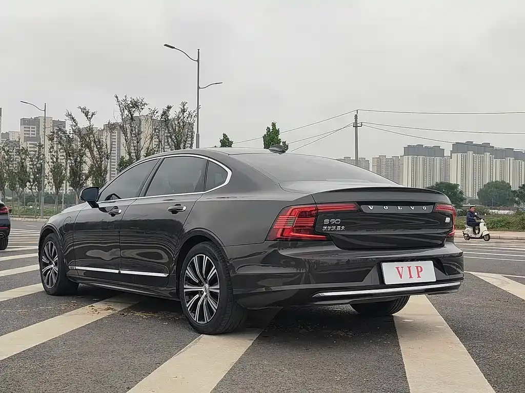 Volvo S90 PHEV 2021 из CN, фото 7