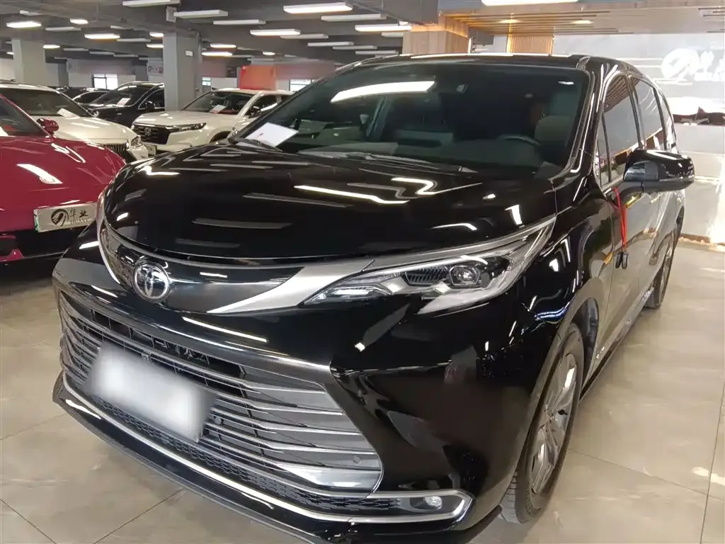 Toyota Sienna 2025 из CN, фото 7