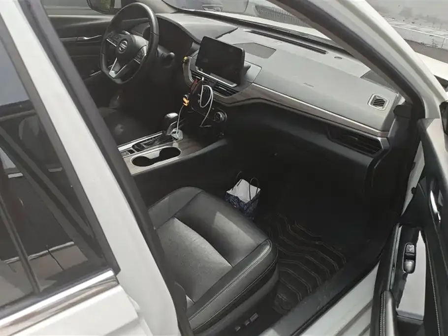 Nissan Teana 2022 из CN, фото 2