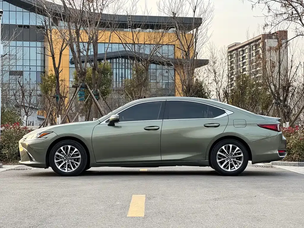 Lexus ES 2022 из CN, фото 7