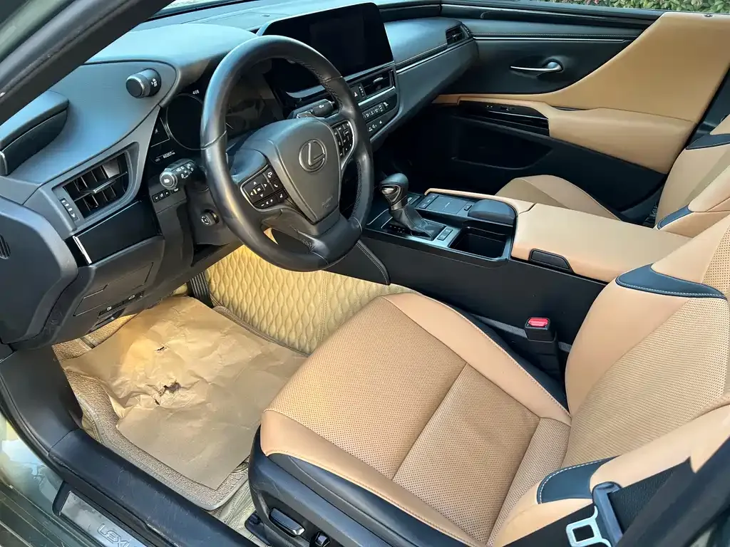 Lexus ES 2022 из CN, фото 10