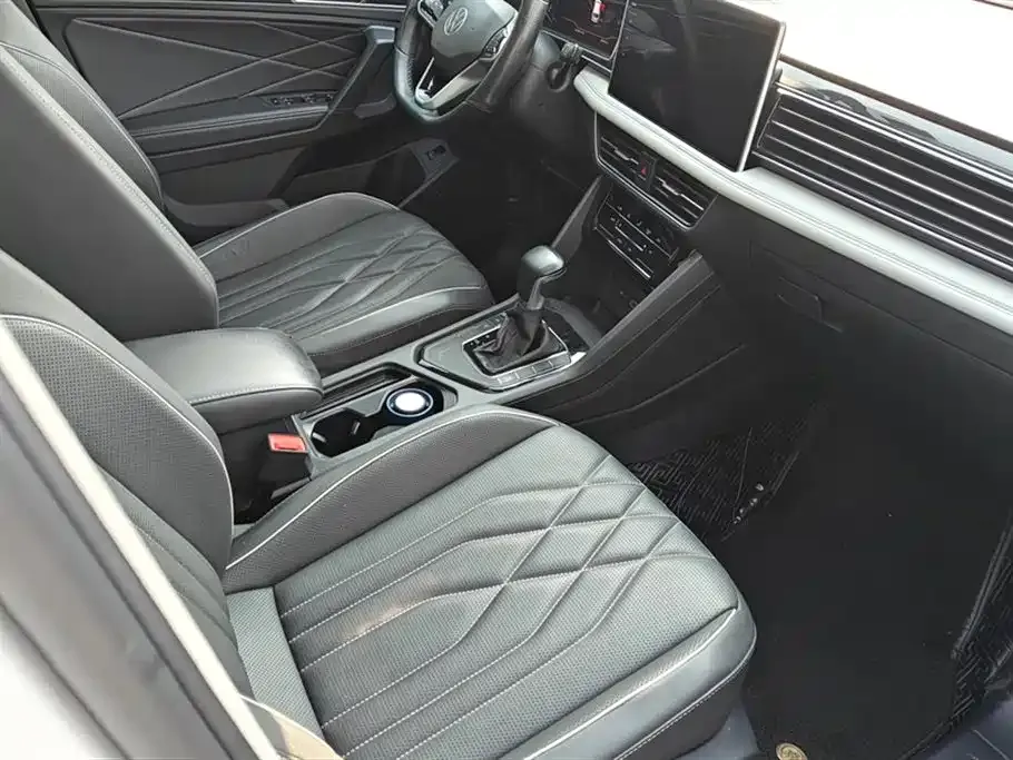 Volkswagen Tiguan L 2022 из CN, фото 8