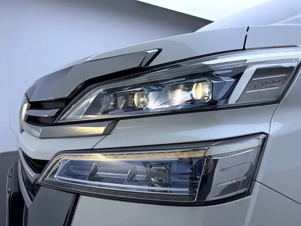 Toyota Vellfire 2021 из CN, фото 6