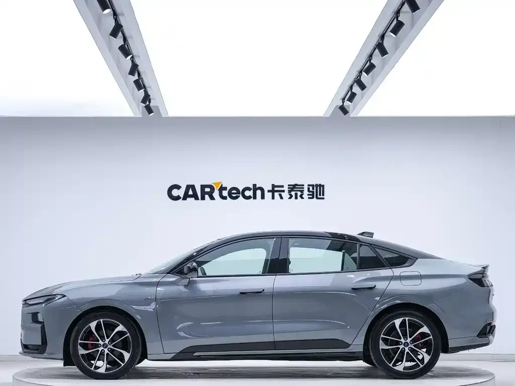 Ford Mondeo 2022 из CN, фото 4