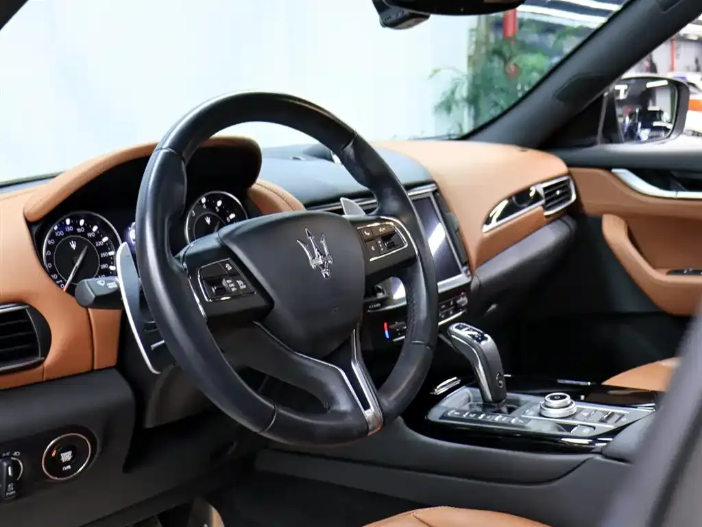 Maserati Levante 2023 из CN, фото 10