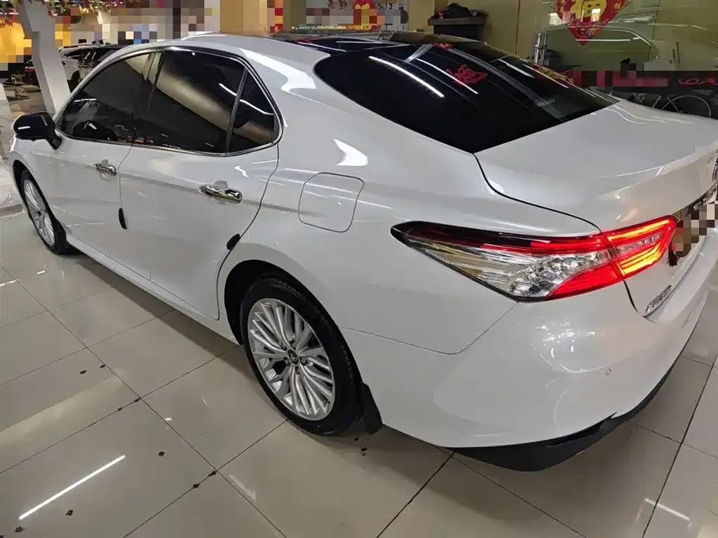 Toyota Camry 2021 из CN, фото 4