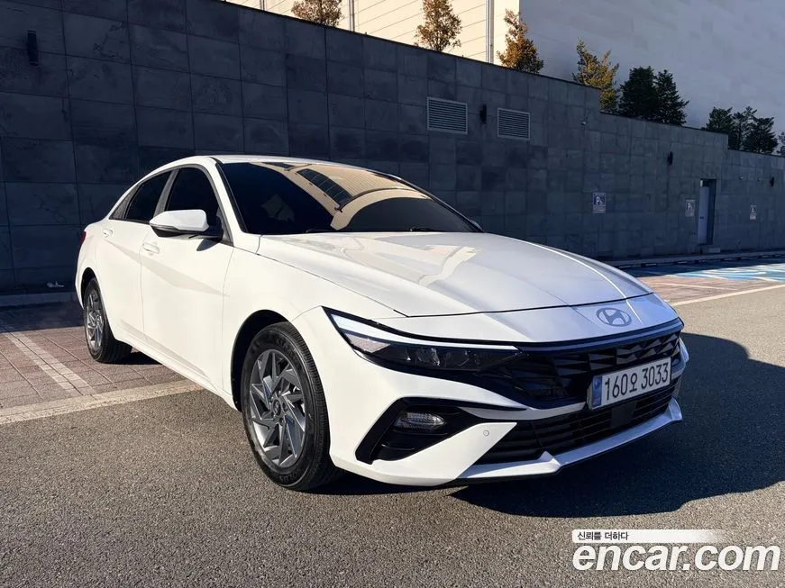 Hyundai AVANTE — фото 3
