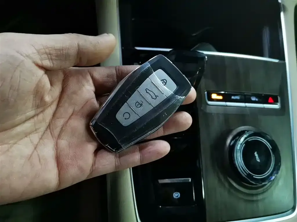 Geely Xingyue L 2025 из CN, фото 2