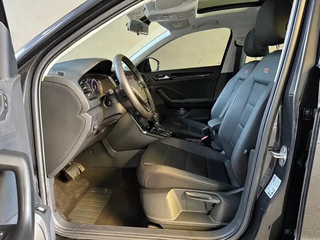 Volkswagen T-Roc 2022 из CN, фото 8