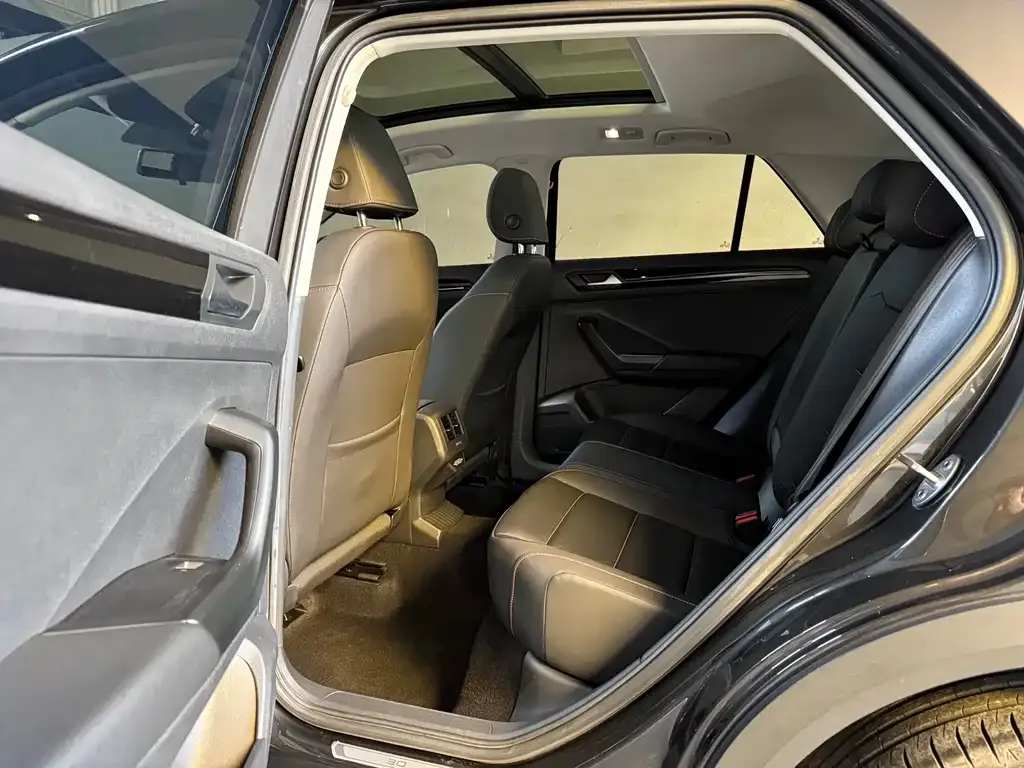 Volkswagen T-Roc 2022 из CN, фото 10