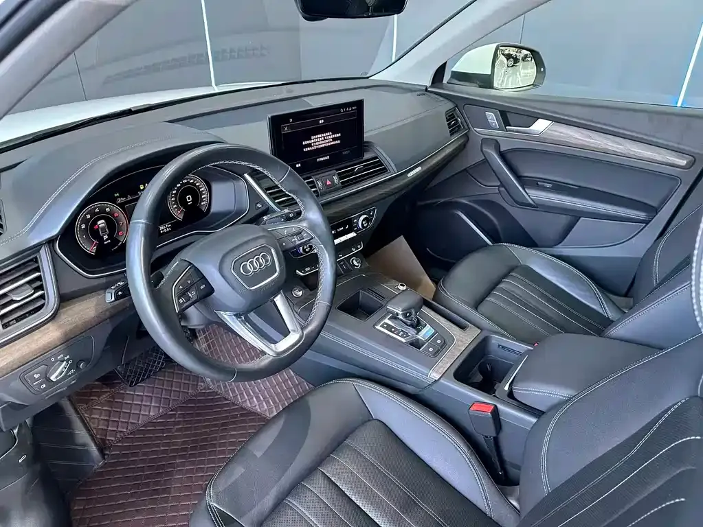 Audi Q5L 2024 из CN, фото 4