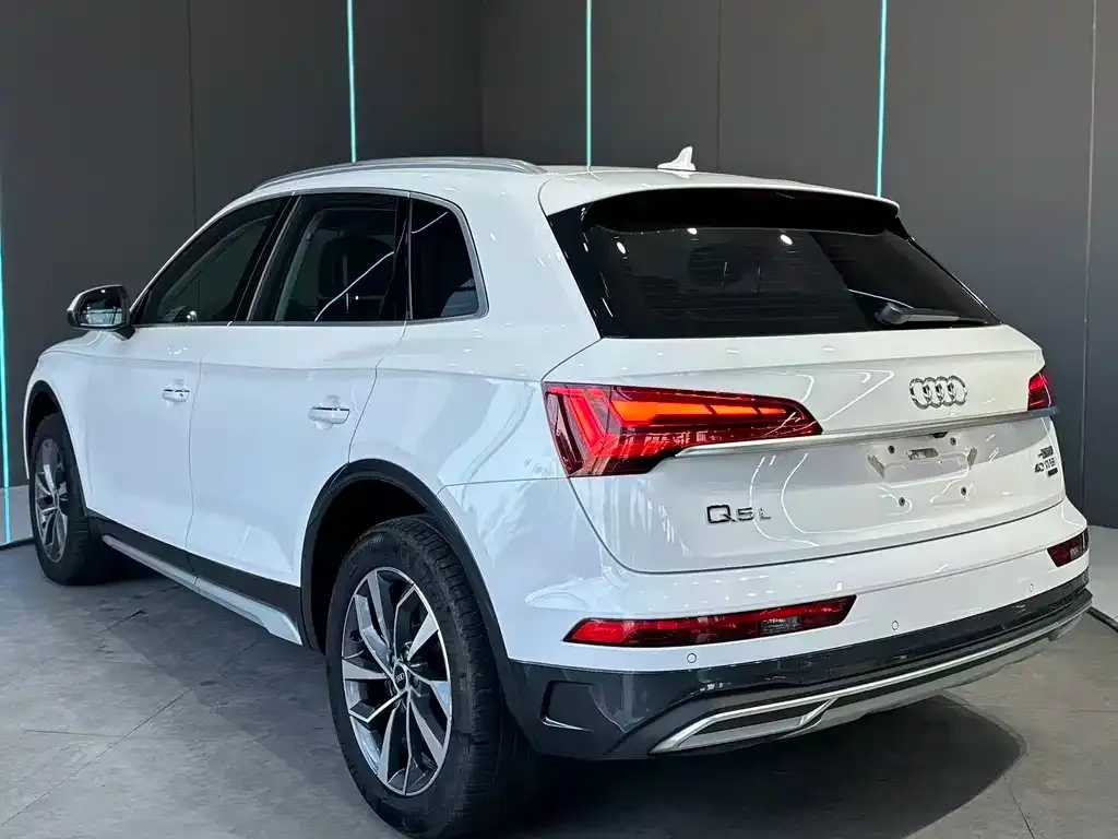 Audi Q5L 2024 из CN, фото 3