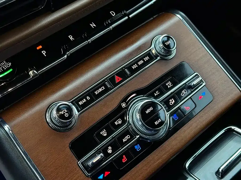 Lincoln Aviator 2021 из CN, фото 7