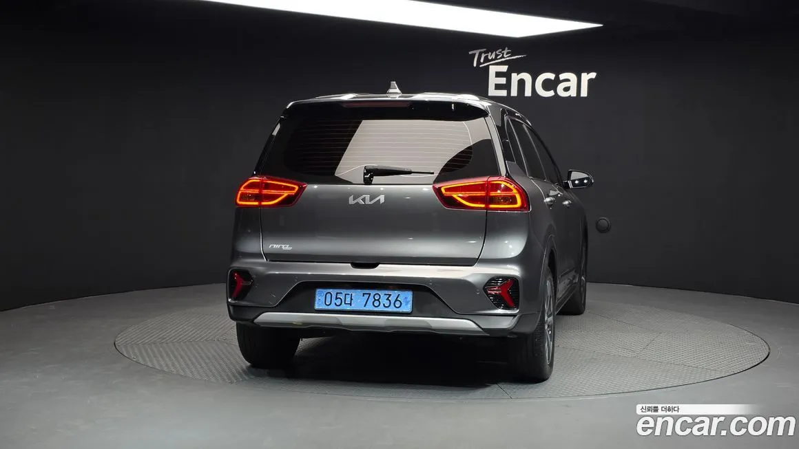 Kia Niro 2023 из KR, фото 2