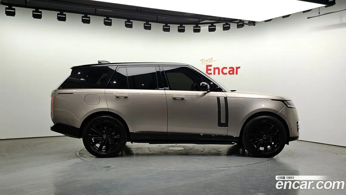 Land Rover Range Rover 2025 из KR, фото 10