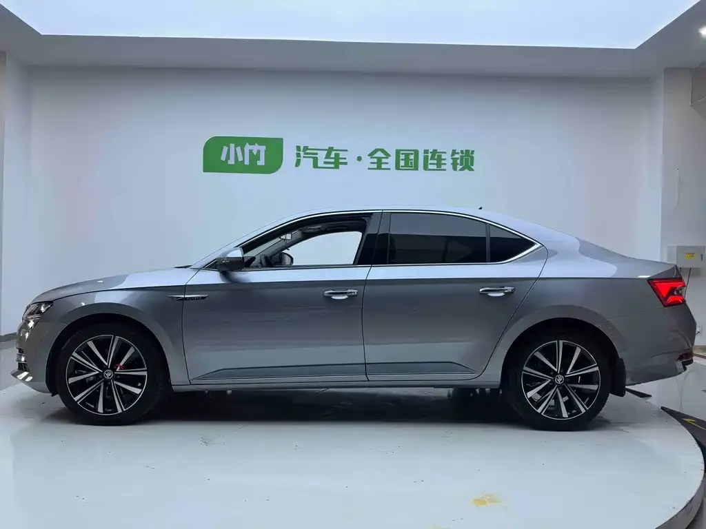 Skoda Superb 2022 из CN, фото 10