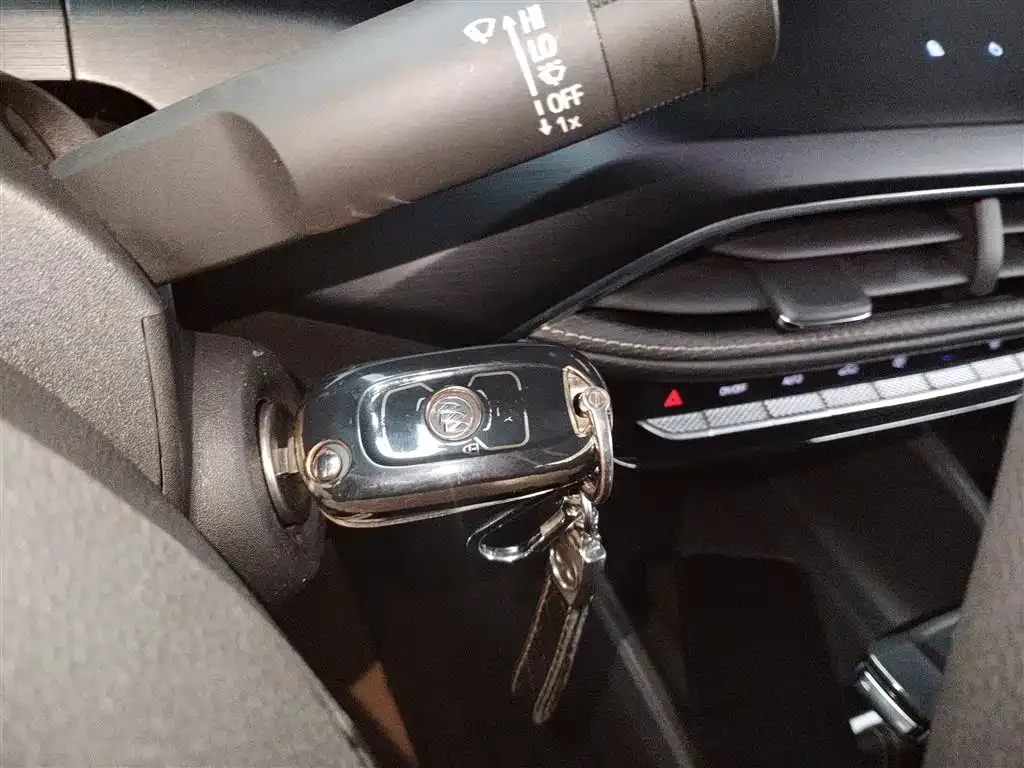 Buick Verano 2023 из CN, фото 9