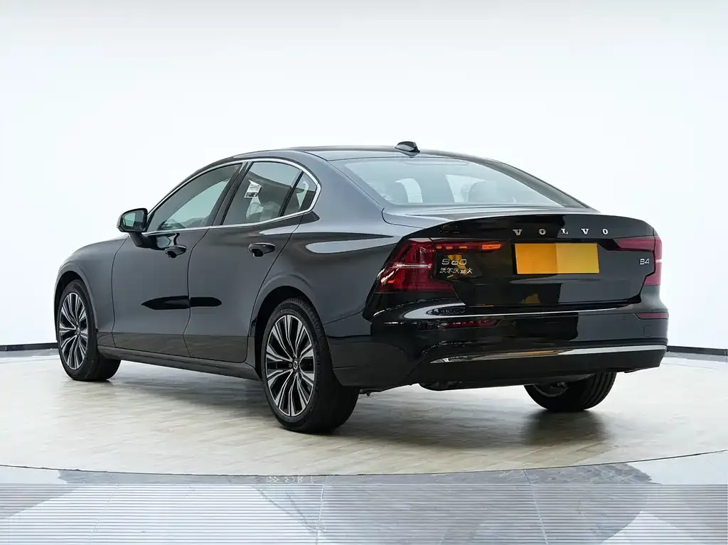 Volvo S60 2026 из CN, фото 9