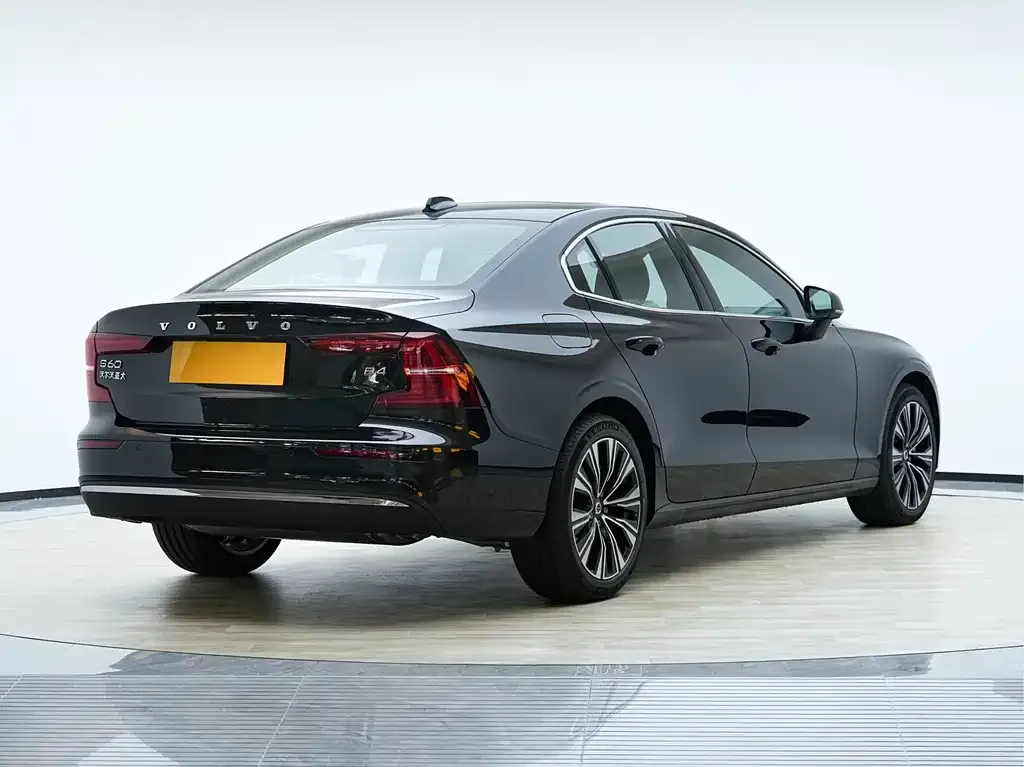 Volvo S60 2026 из CN, фото 6