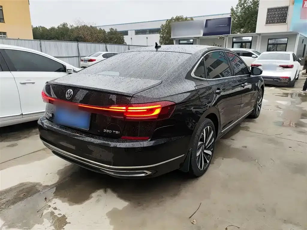Volkswagen Passat 2022 из CN, фото 7