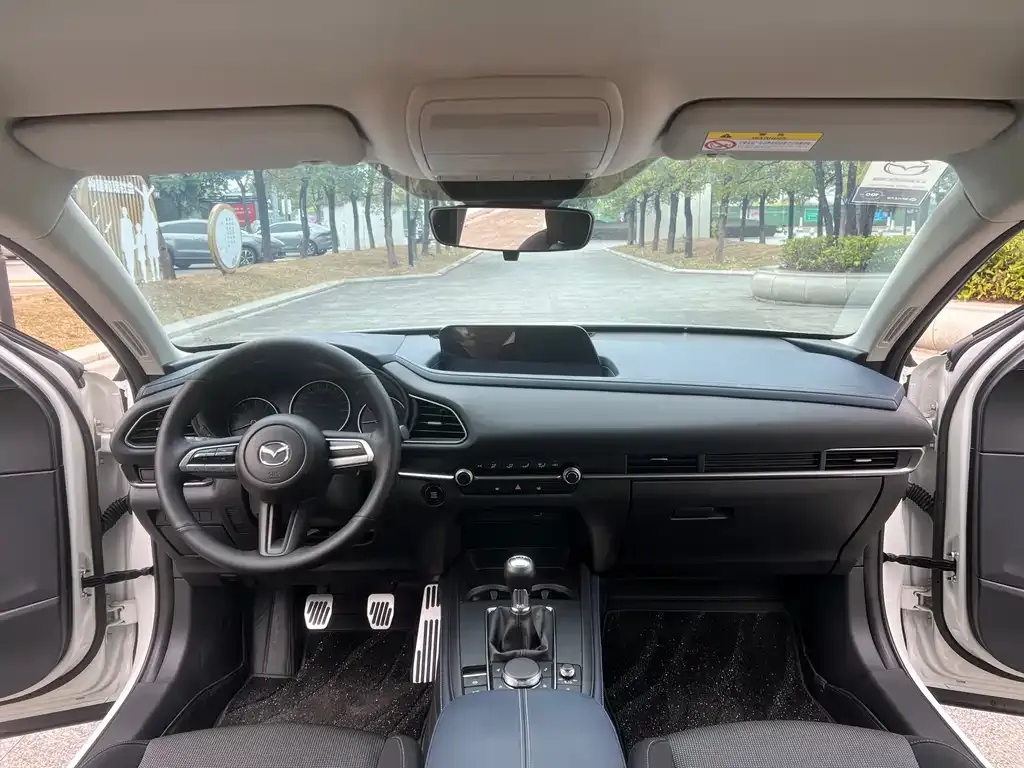 Mazda CX-30 2025 из CN, фото 5