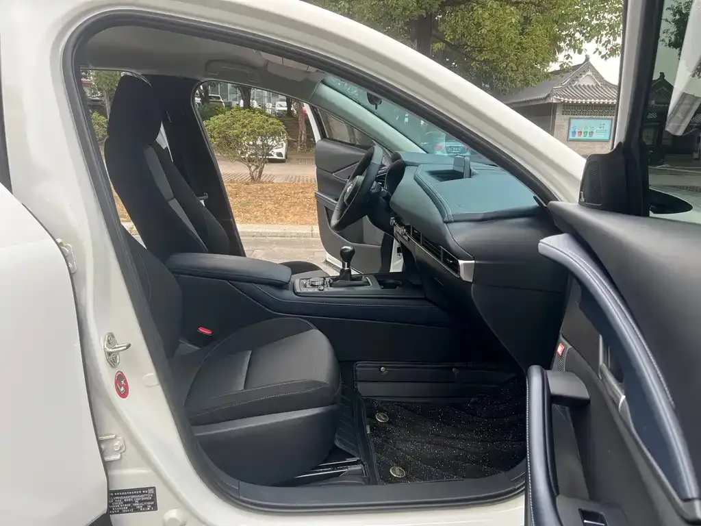 Mazda CX-30 2025 из CN, фото 6