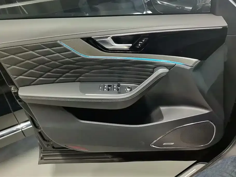 Hongqi HS5 2022 из CN, фото 6