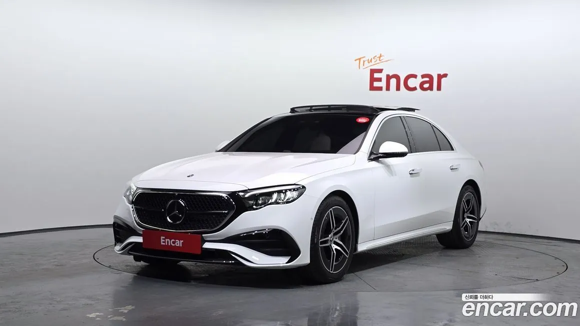 Mercedes-Benz E-Class — фото 1