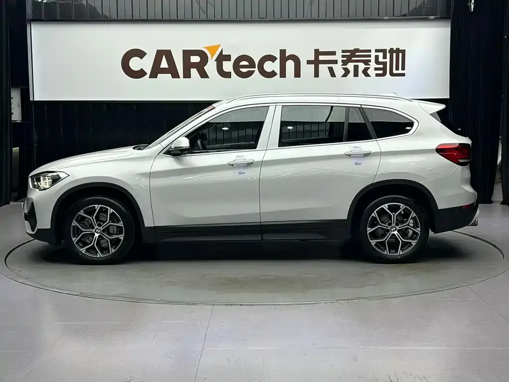BMW X1 2023 из CN, фото 10