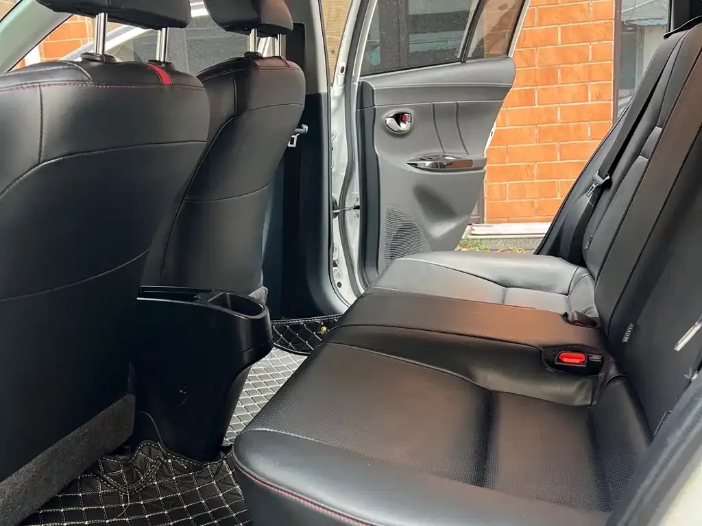 Toyota Yaris L 2023 из CN, фото 5