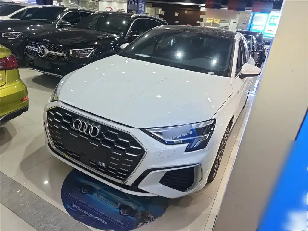 Audi A3 2023 из CN, фото 5