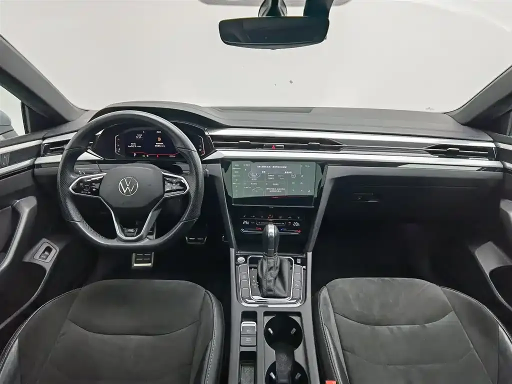 Volkswagen CC 2022 из CN, фото 7