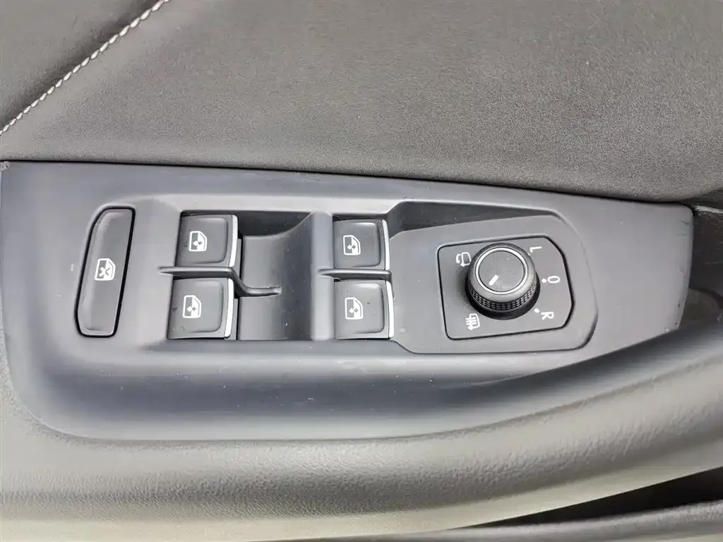 Volkswagen CC 2022 из CN, фото 4