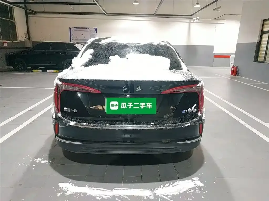 Hongqi E-QM5 2024 из CN, фото 6