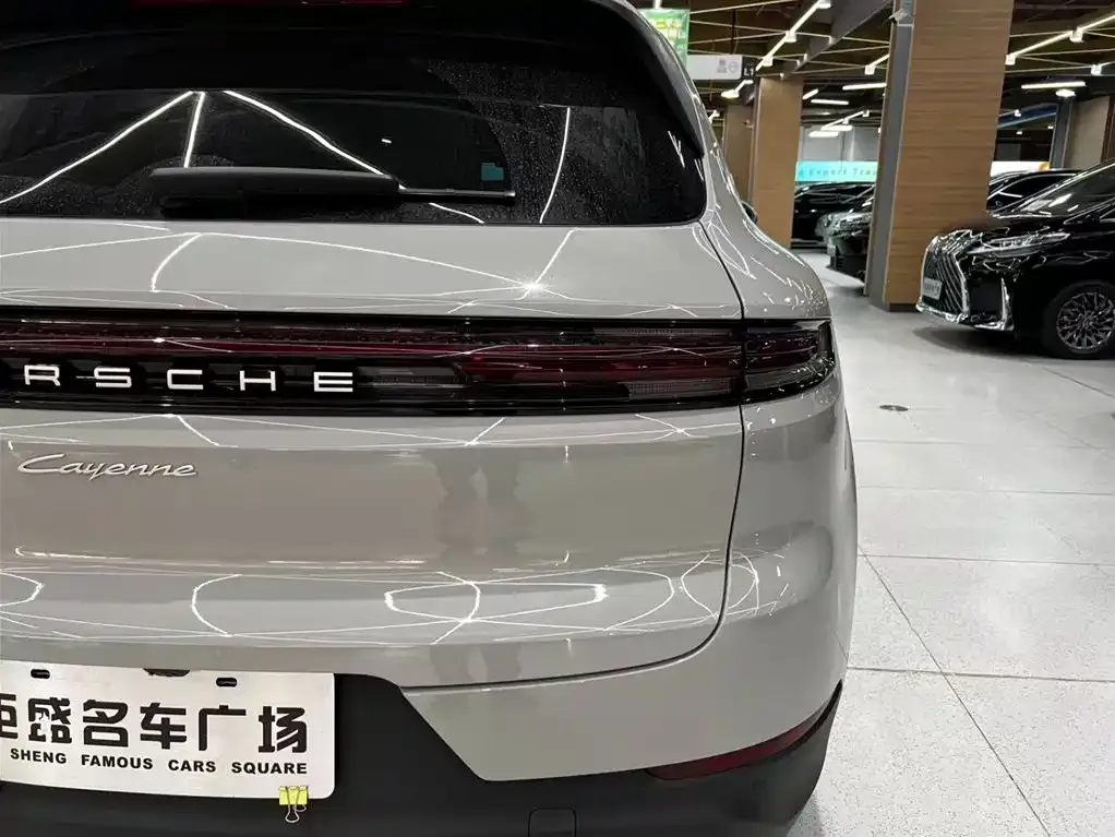 Porsche Cayenne 2025 из CN, фото 8