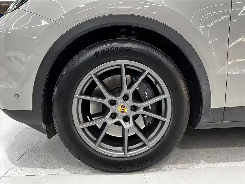 Porsche Cayenne 2025 из CN, фото 6