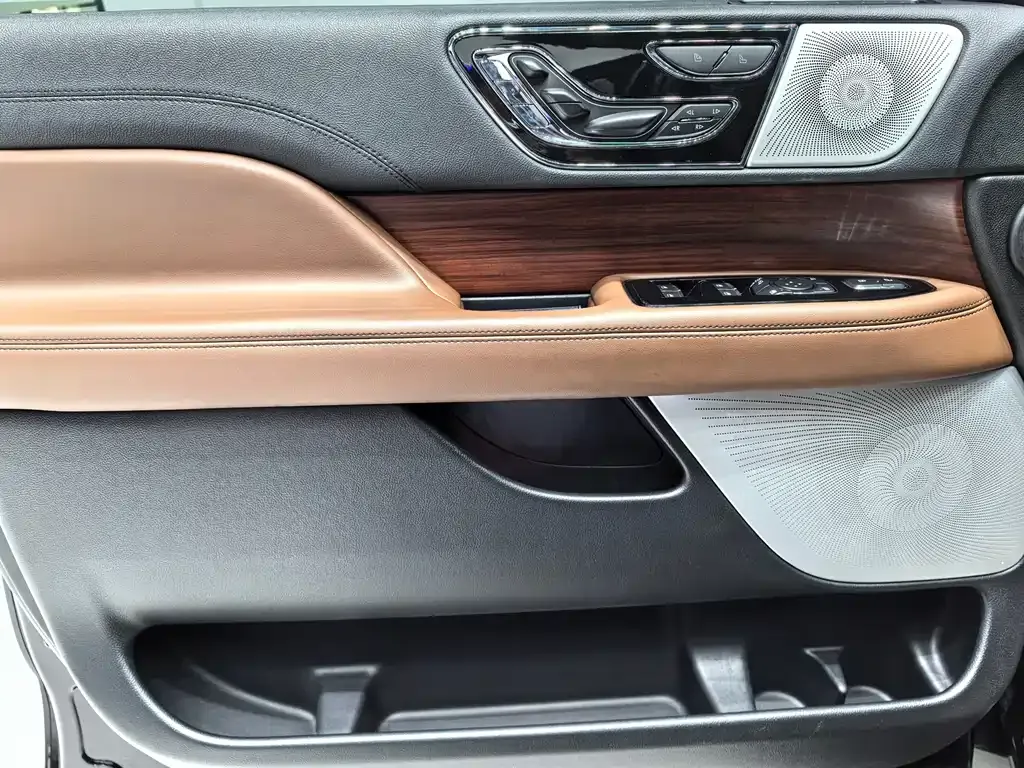 Lincoln Navigator 2023 из CN, фото 7
