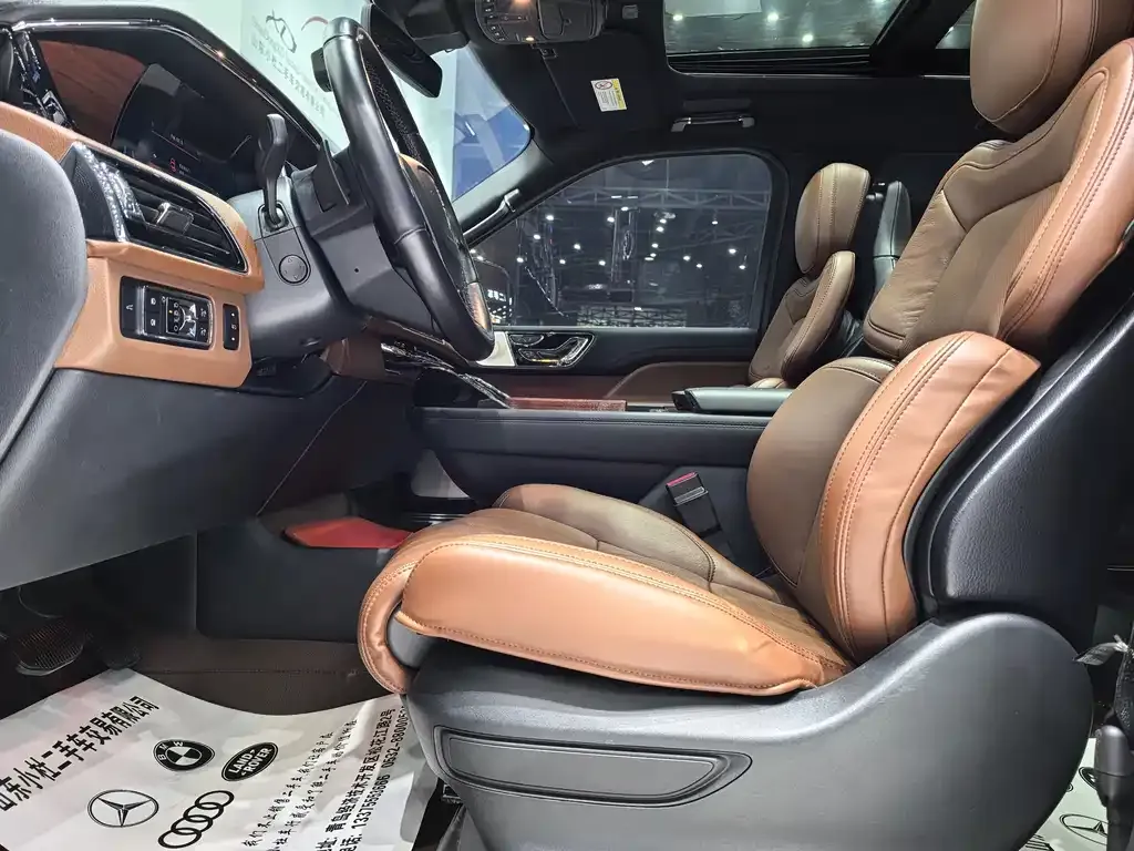 Lincoln Navigator 2023 из CN, фото 4
