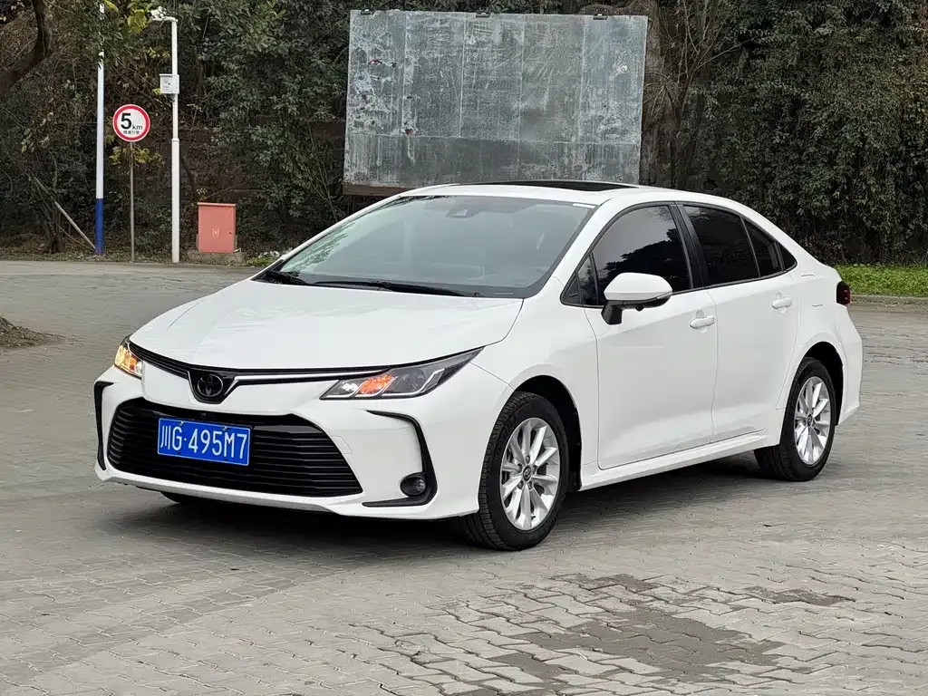 Toyota Corolla 2021 из CN, фото 1