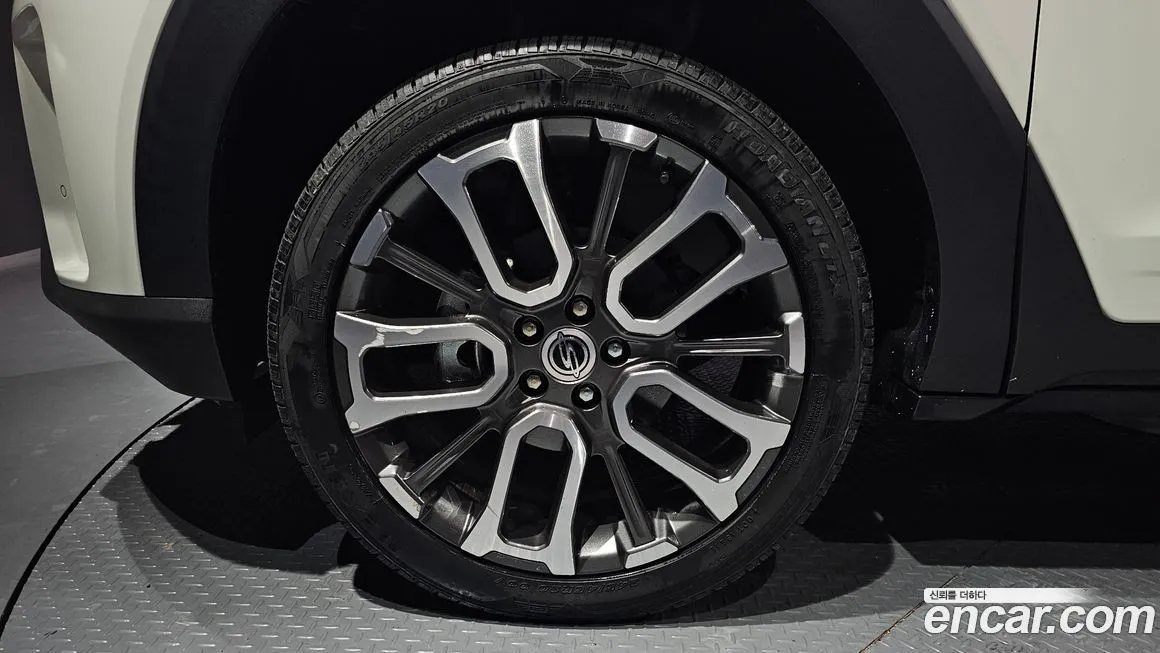 KG Mobility (Ssangyong) Torres — фото 6