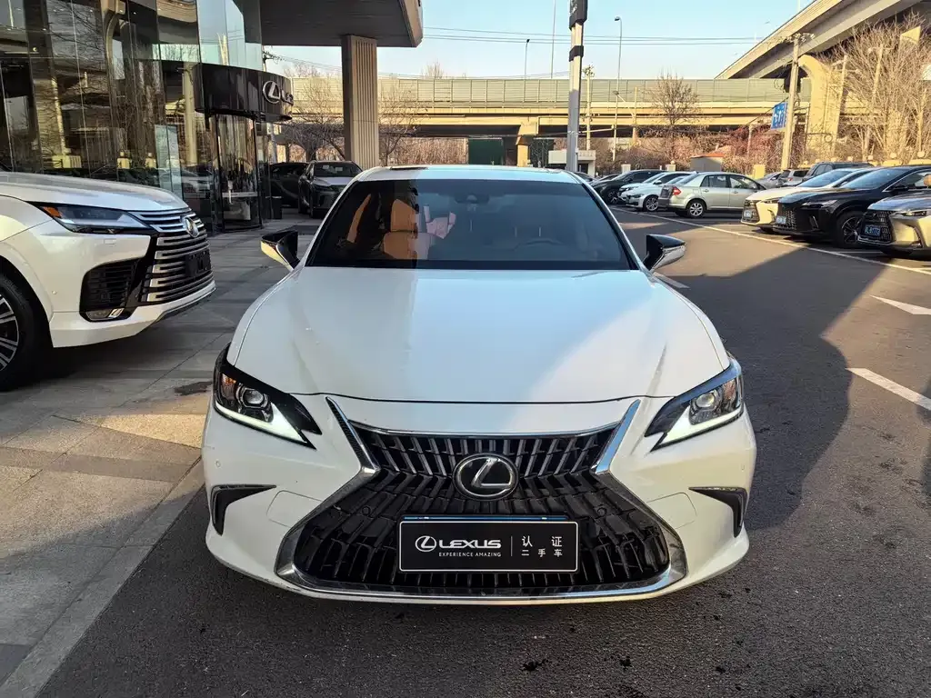 Lexus ES 2024 из CN, фото 9