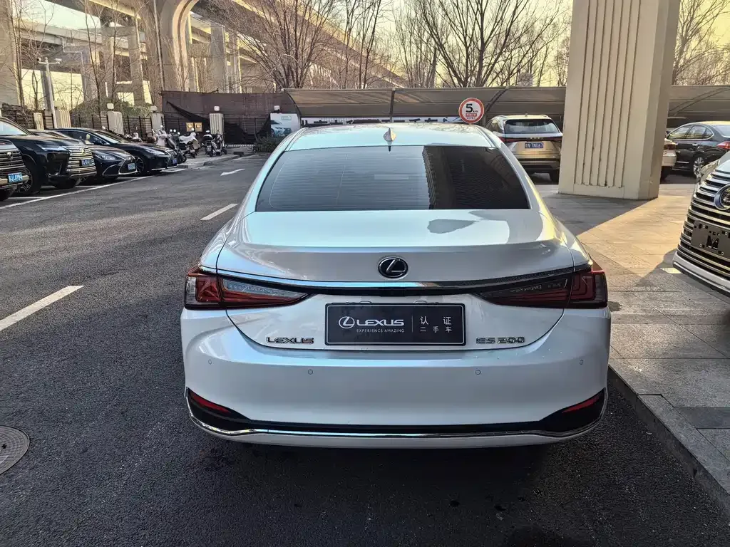 Lexus ES 2024 из CN, фото 3