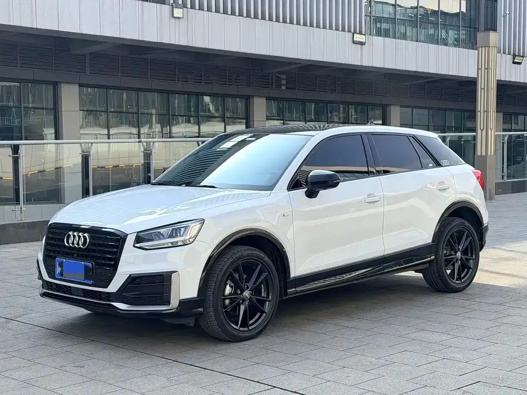 Audi Q2L 2021 из CN, фото 1