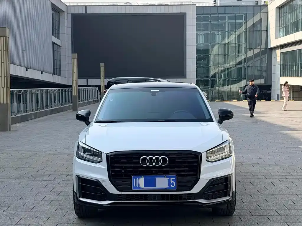 Audi Q2L 2021 из CN, фото 5