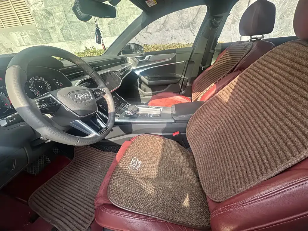 Audi A6L 2021 из CN, фото 9