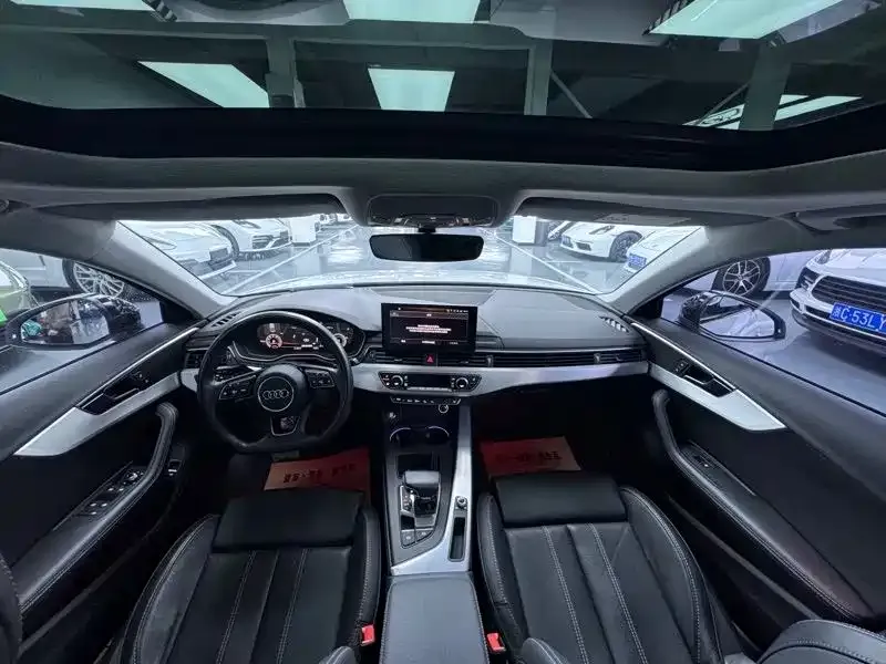 Audi A4L 2023 из CN, фото 7