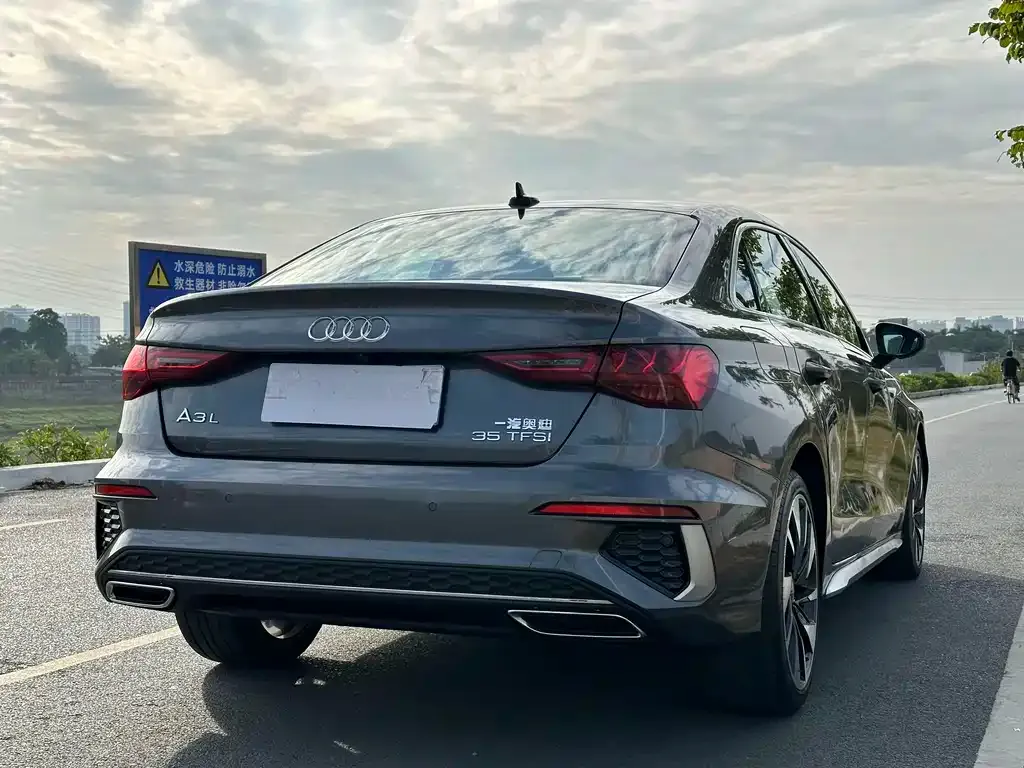 Audi A3 2023 из CN, фото 5