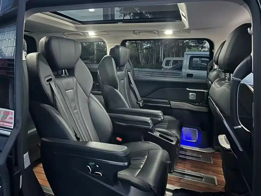 Hongqi HQ9 2023 из CN, фото 7