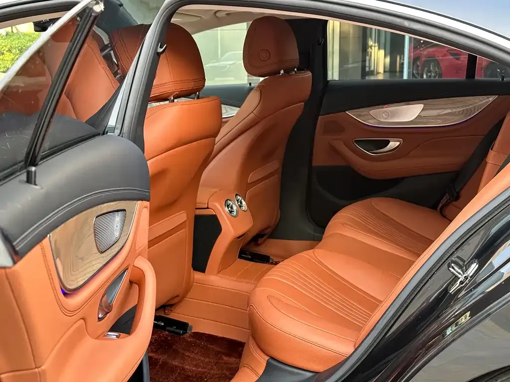 Mercedes-Benz CLS — фото 2